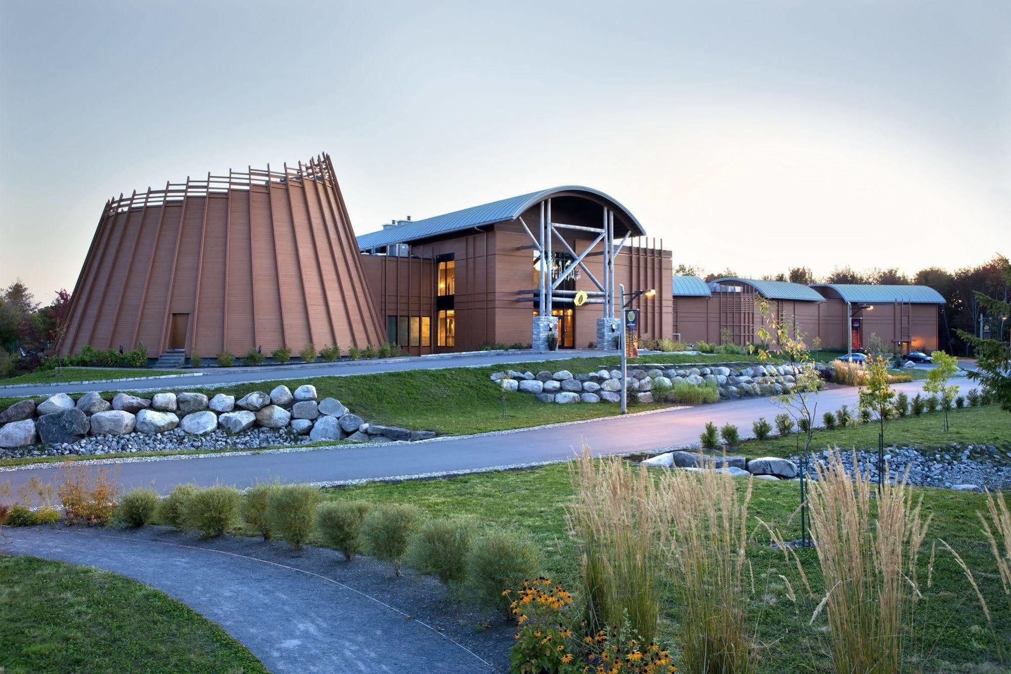 Hôtel-Musée Premières Nations Wendake Exterior foto